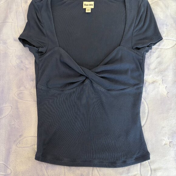 Aritzia Sunday Best Lula Top Shortsleeve in Admiral (Navy) - Picture 2 of 7